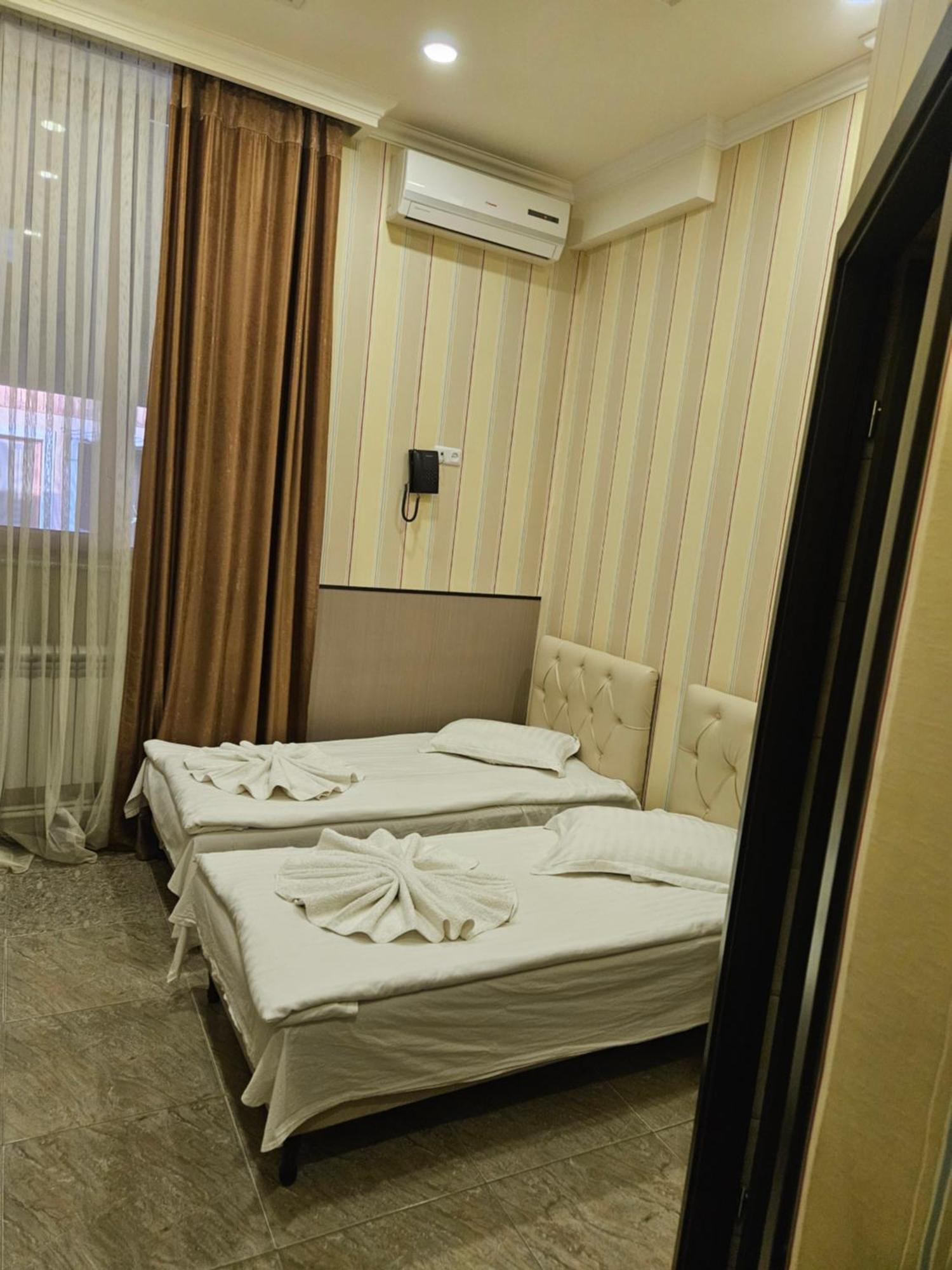 Eridana Hotel Jerevan Exteriör bild