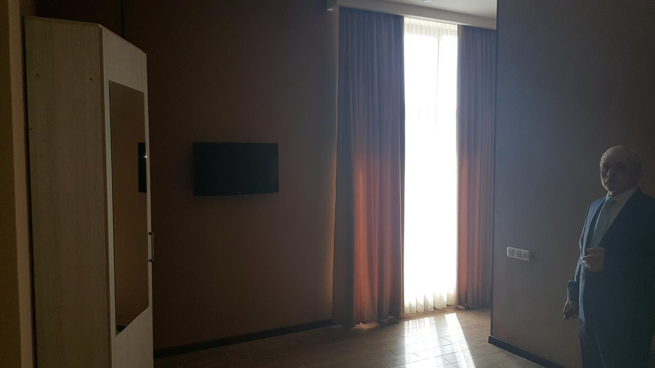 Eridana Hotel Jerevan Exteriör bild
