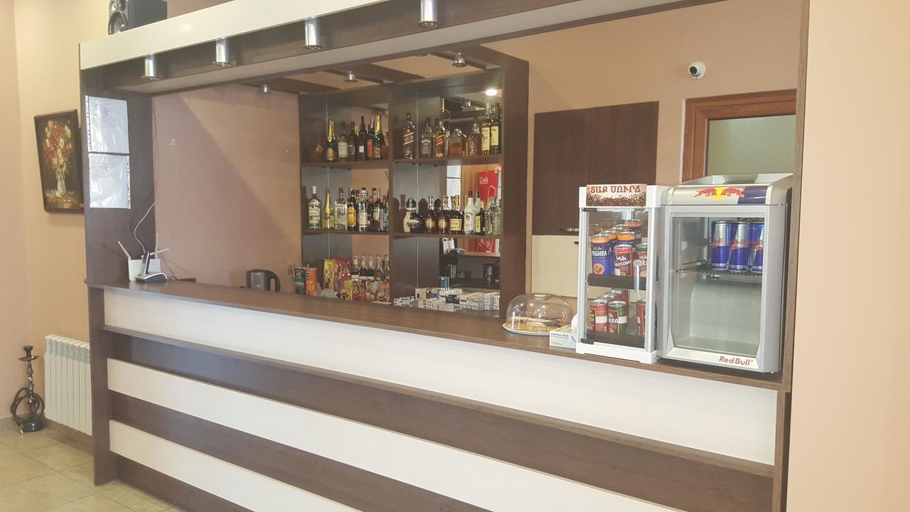 Eridana Hotel Jerevan Exteriör bild