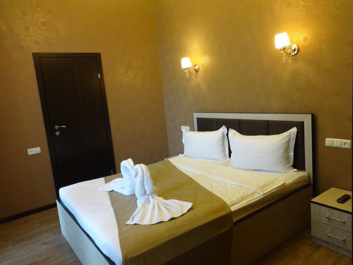 Eridana Hotel Jerevan Exteriör bild