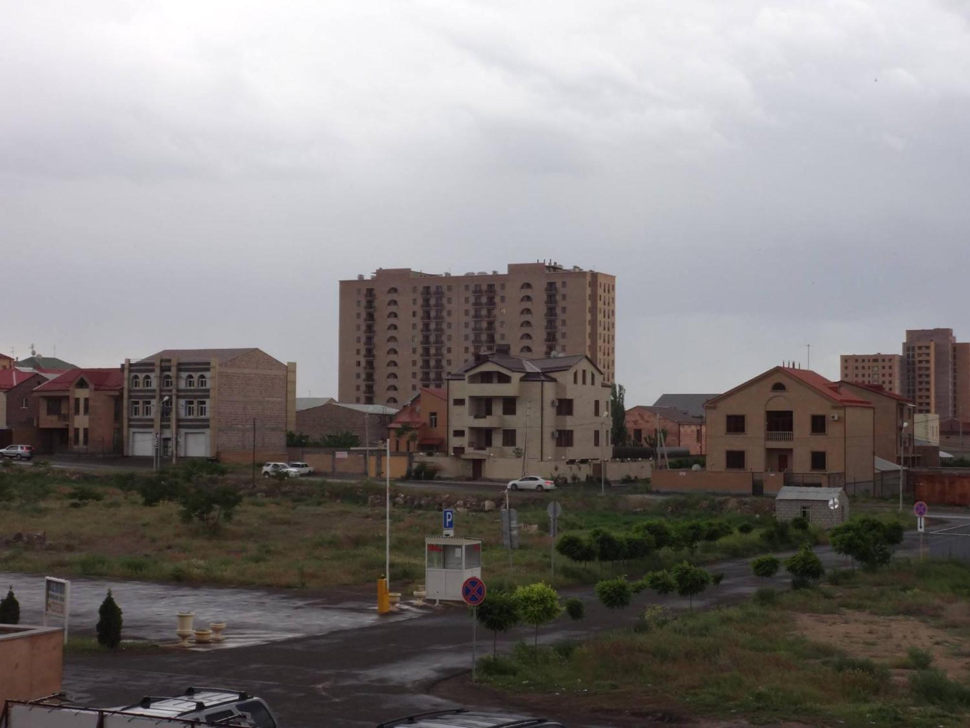 Eridana Hotel Jerevan Exteriör bild