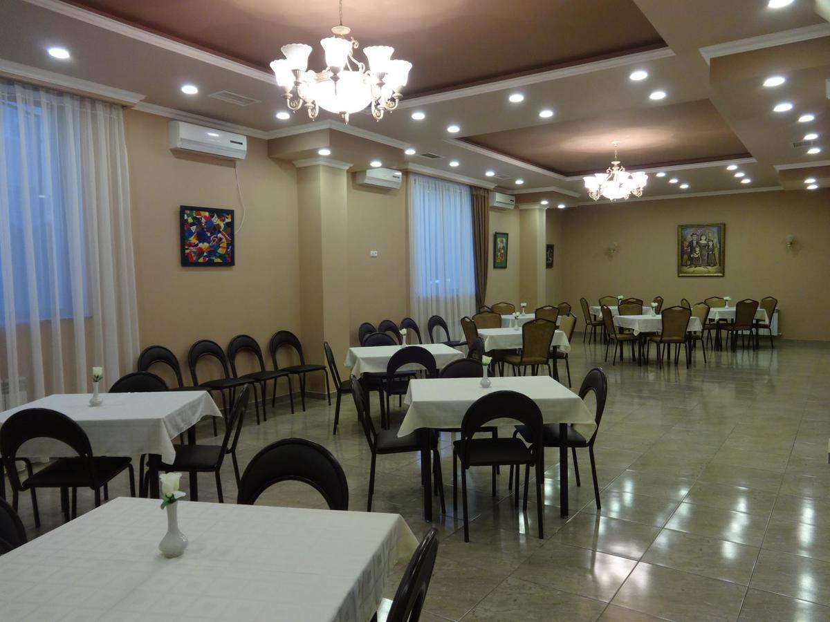 Eridana Hotel Jerevan Exteriör bild