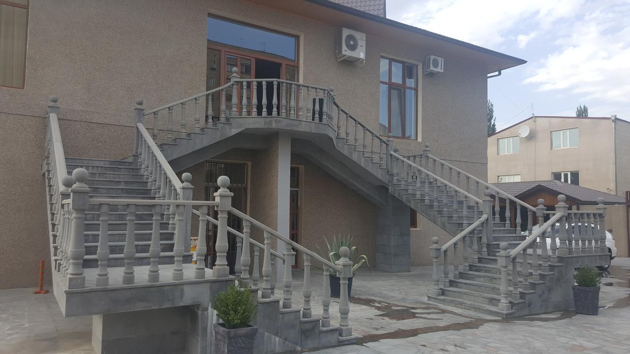 Eridana Hotel Jerevan Exteriör bild