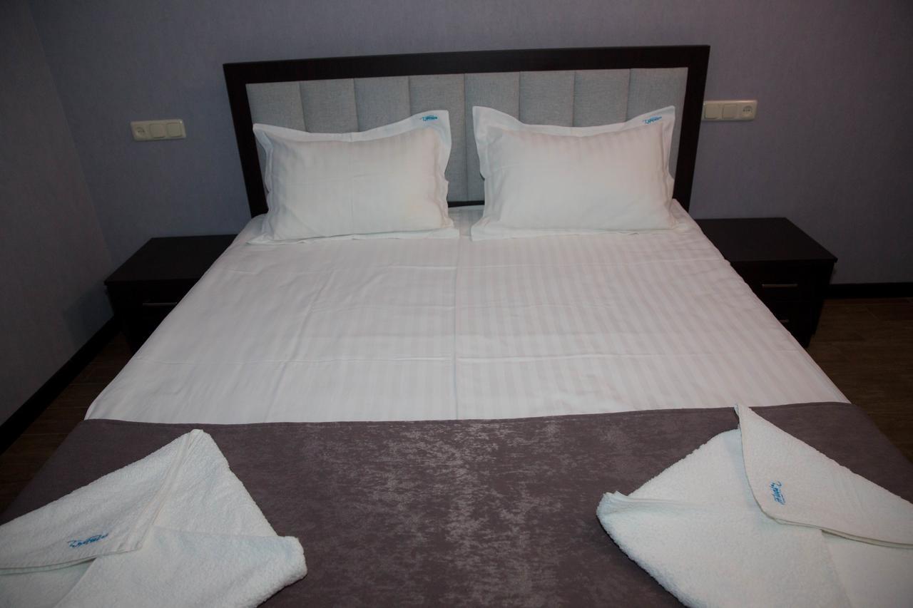 Eridana Hotel Jerevan Exteriör bild