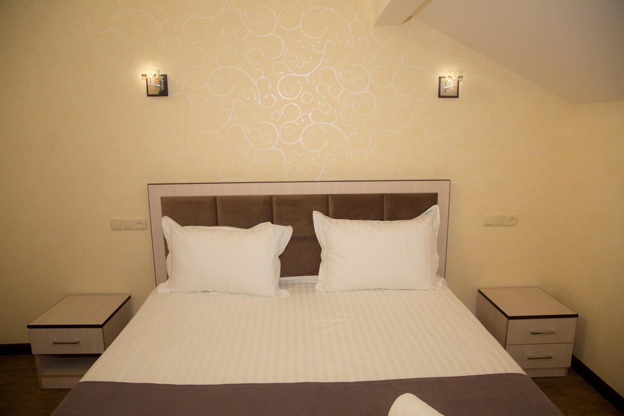 Eridana Hotel Jerevan Exteriör bild
